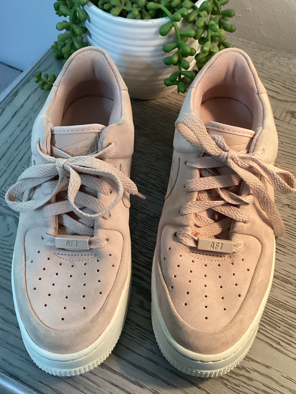Nike Air Force 1 Sage Low Blush Pink Suede Platform Sneakers Size 6.5